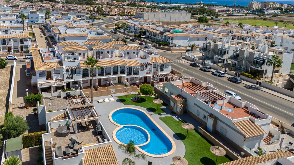 Se vende Apartamento Planta Baja de 2 dormitorios en Costa Blanca, Alicante, España