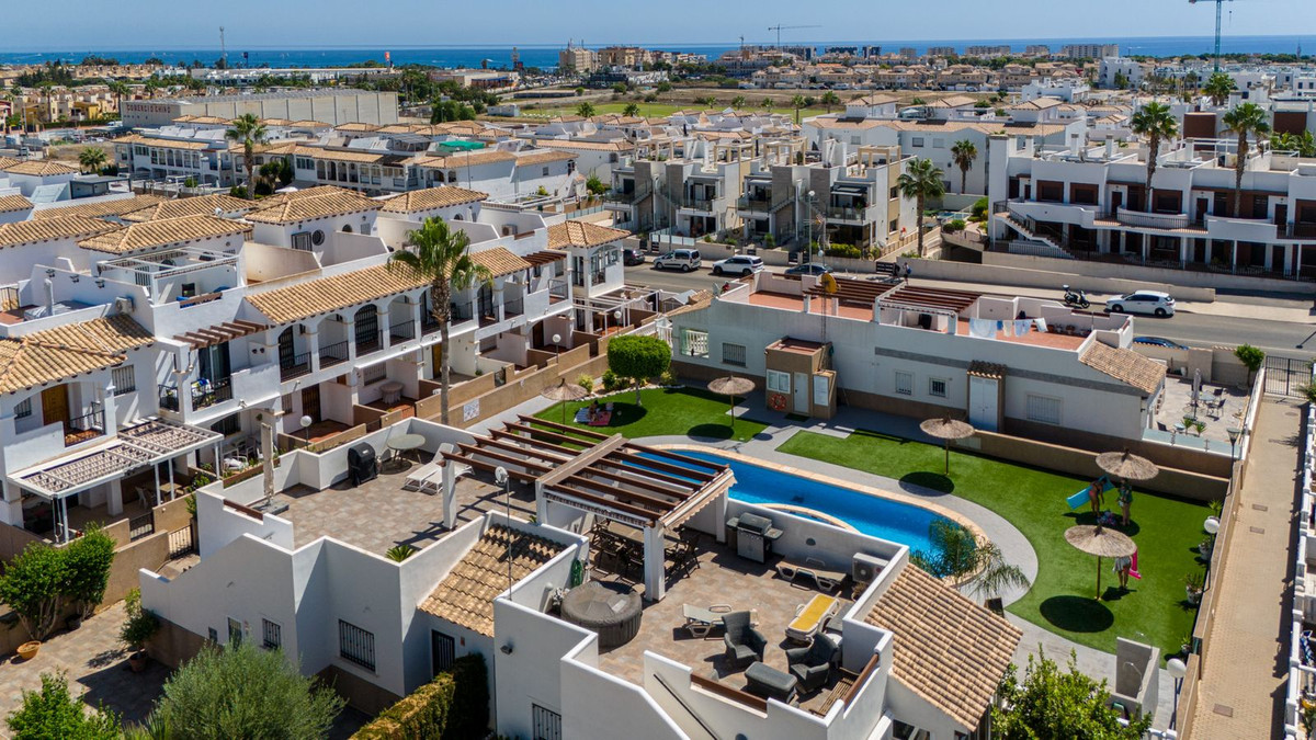 Se vende Apartamento Planta Baja de 2 dormitorios en Costa Blanca, Alicante, España