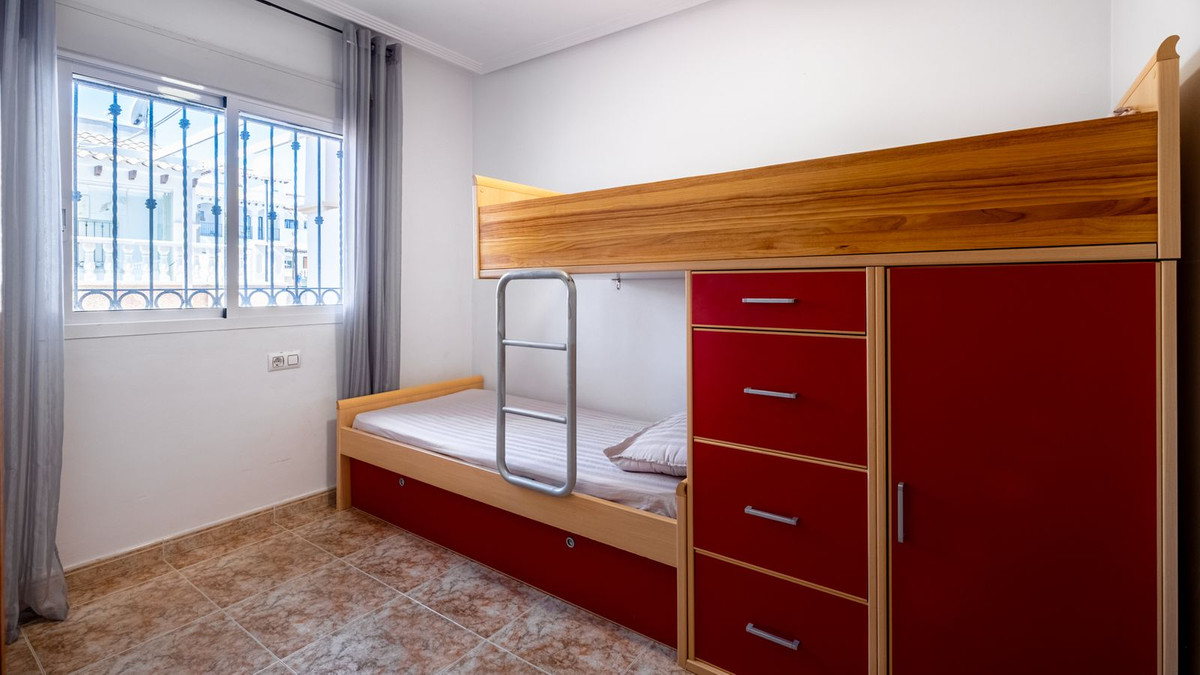Se vende Apartamento Planta Baja de 2 dormitorios en Costa Blanca, Alicante, España