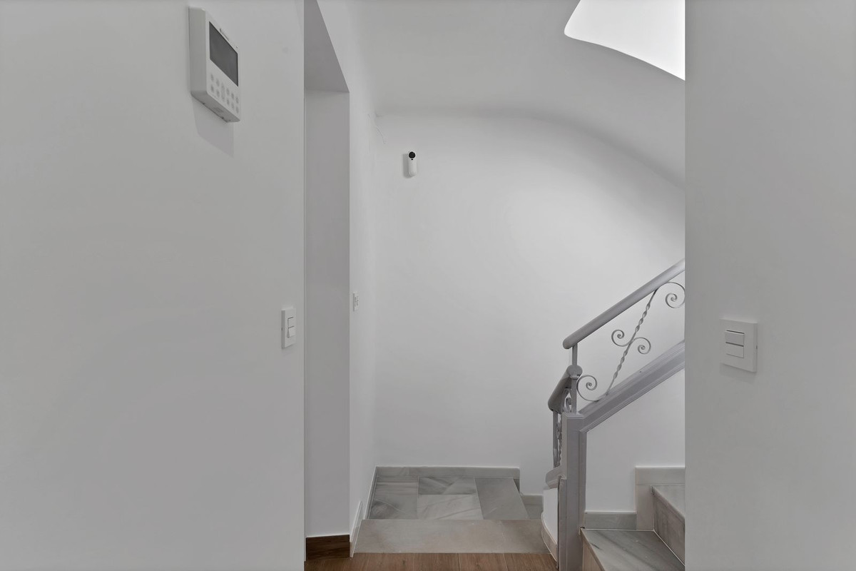 6 Bed Townhouse for sale in Málaga Centro Costa Del Sol, Málaga, Spain