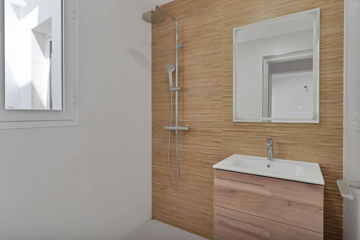 6 Bed Townhouse for sale in Málaga Centro Costa Del Sol, Málaga, Spain