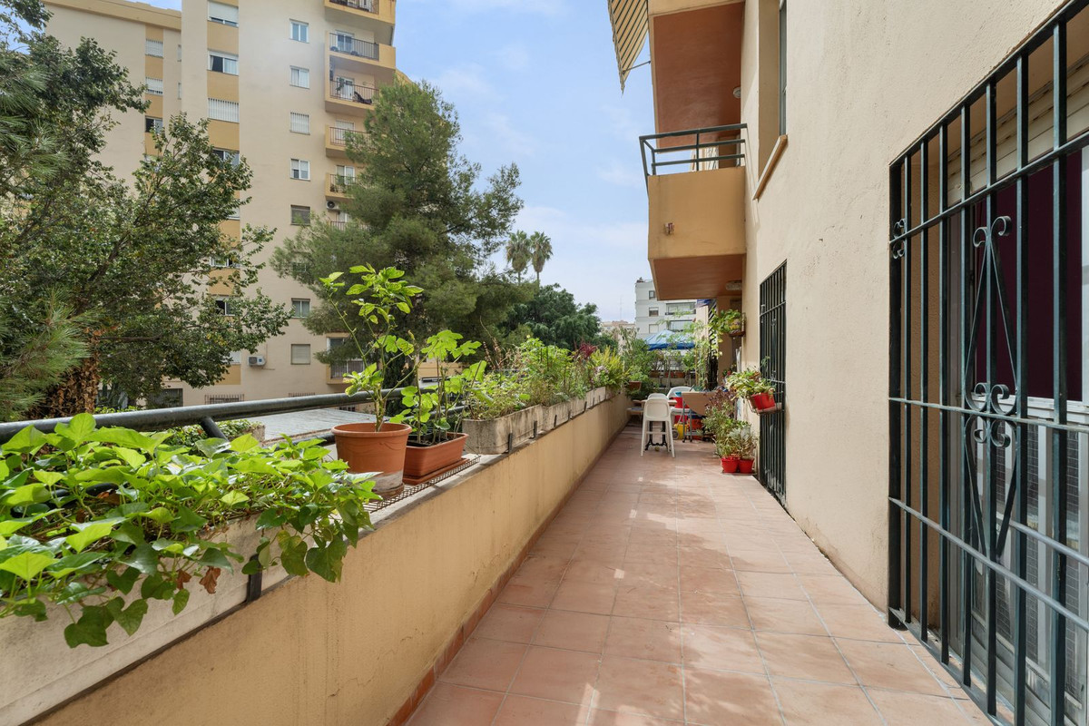 4 Bed Apartment for sale in Marbella Costa Del Sol, Málaga, Spain