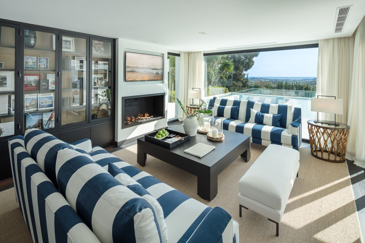 5 Bed Townhouse for sale in Marbella Costa Del Sol, Málaga, Spain