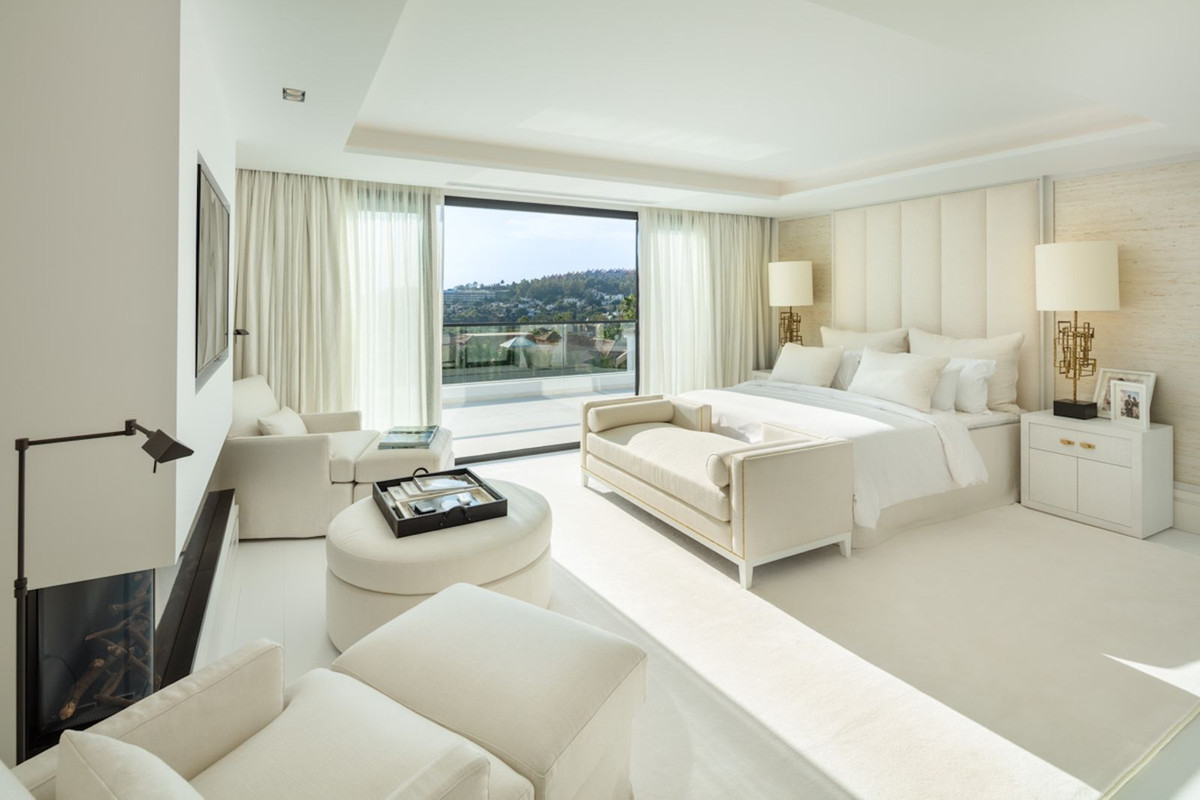 5 Bed Townhouse for sale in Marbella Costa Del Sol, Málaga, Spain
