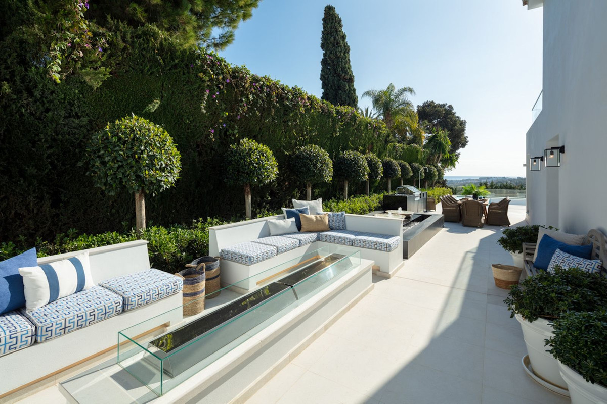 5 Bed Townhouse for sale in Marbella Costa Del Sol, Málaga, Spain