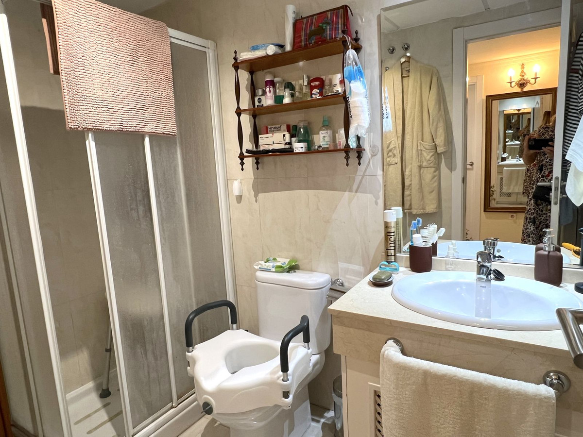 Se vende Apartamento Planta Media de 1 dormitorios en Costa Del Sol, Málaga, España