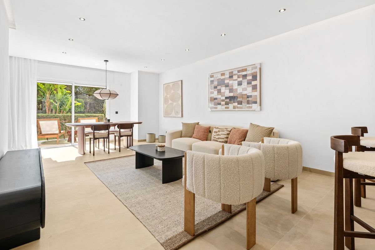 3 Bed Apartment for sale in Nueva Andalucía Costa Del Sol, Málaga, Spain