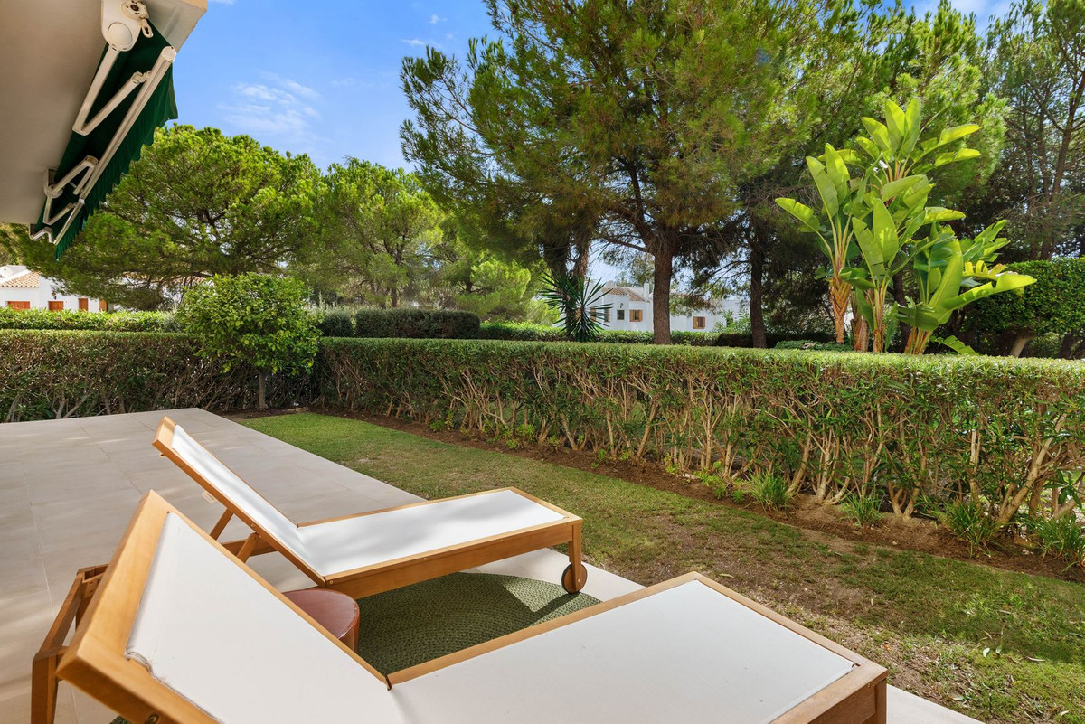 3 Bed Apartment for sale in Nueva Andalucía Costa Del Sol, Málaga, Spain