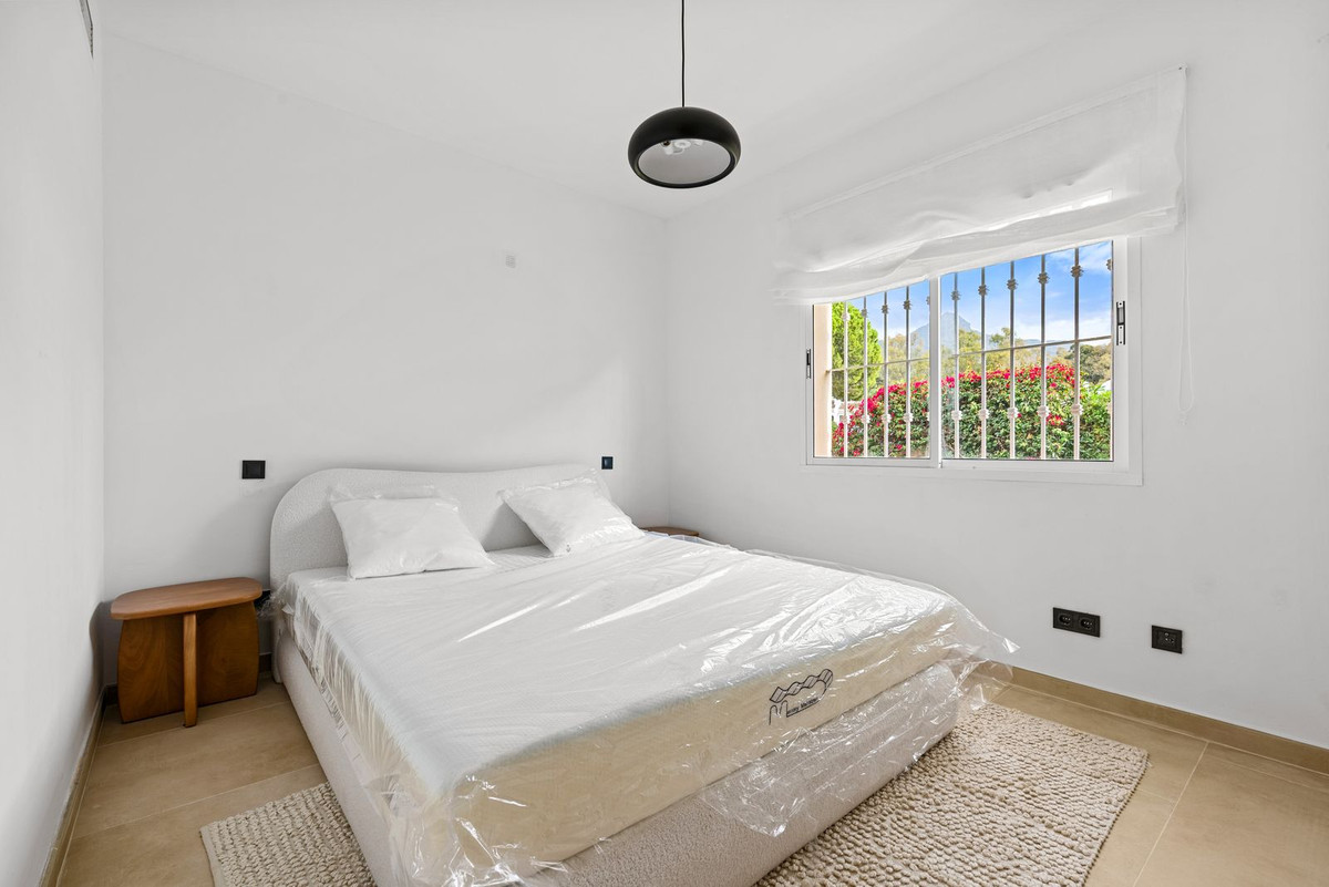 3 Bed Apartment for sale in Nueva Andalucía Costa Del Sol, Málaga, Spain