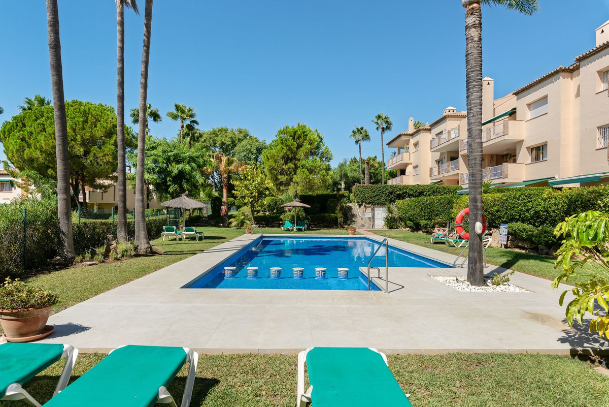 3 Bed Apartment for sale in Nueva Andalucía Costa Del Sol, Málaga, Spain