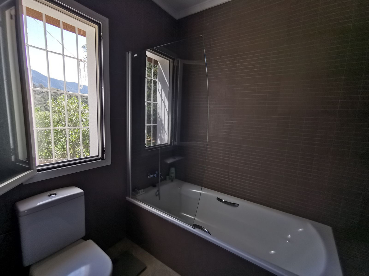 4 Bed Townhouse for sale in Alhaurín El Grande Costa Del Sol, Málaga, Spain
