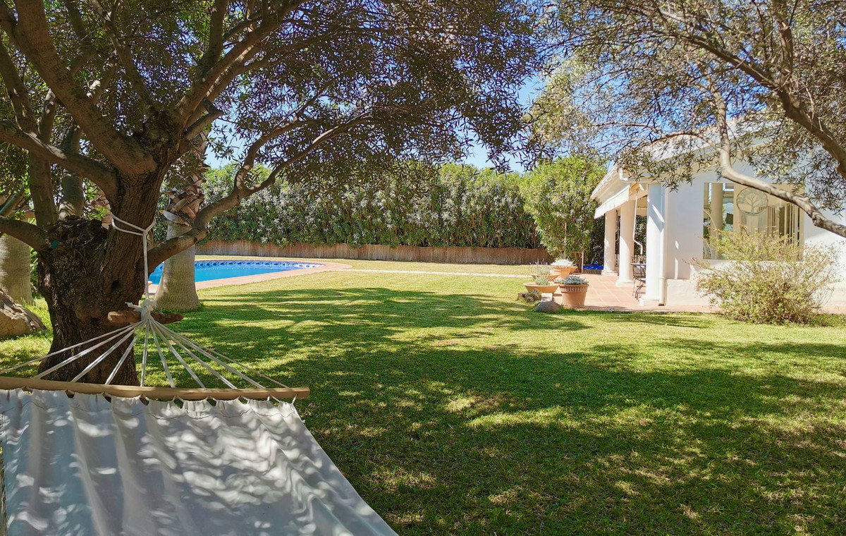 4 Bed Townhouse for sale in Alhaurín El Grande Costa Del Sol, Málaga, Spain