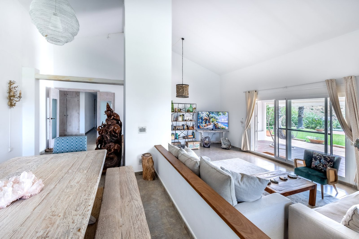4 Bed Townhouse for sale in Alhaurín El Grande Costa Del Sol, Málaga, Spain
