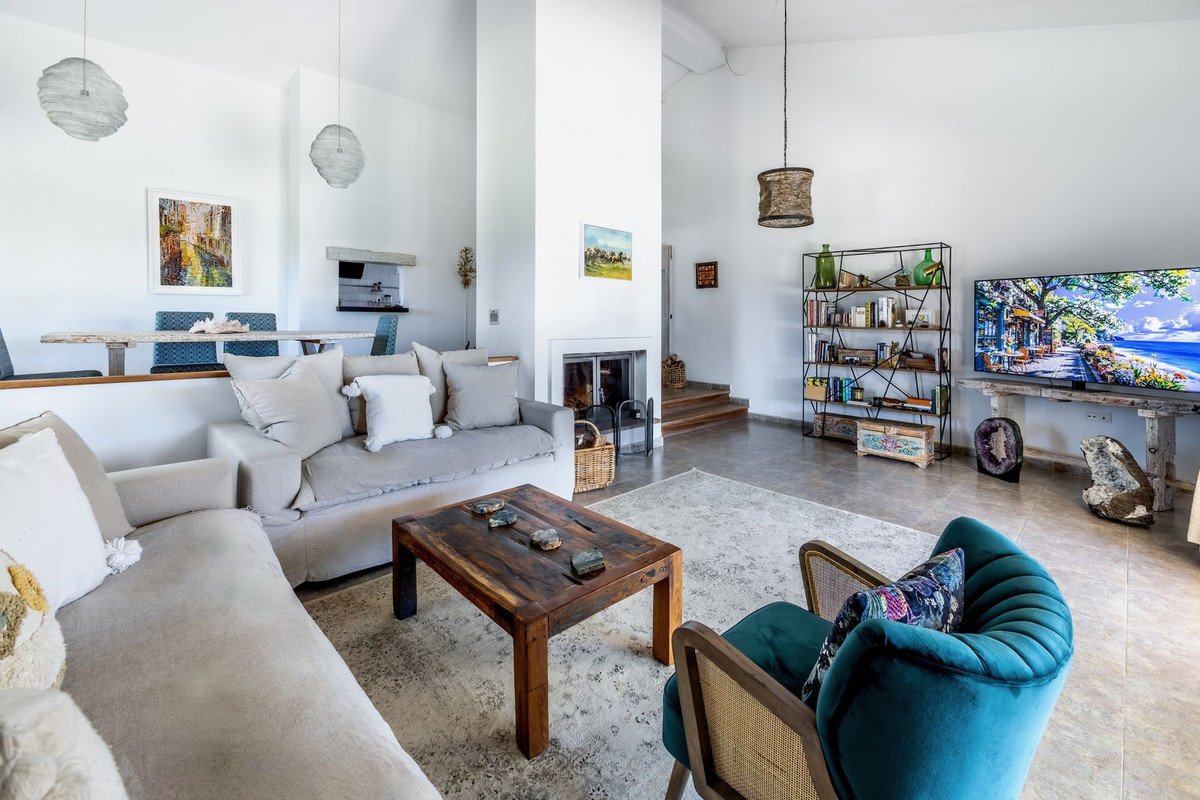 4 Bed Townhouse for sale in Alhaurín El Grande Costa Del Sol, Málaga, Spain