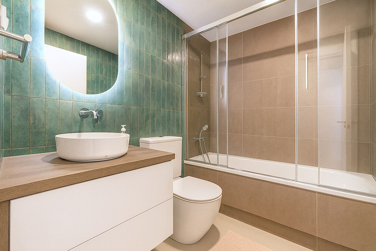 3 Bed Apartment for sale in Calanova Golf Costa Del Sol, Málaga, Spain