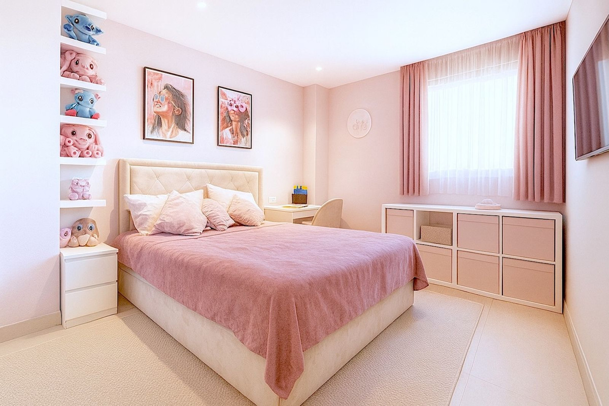 3 Bed Apartment for sale in Calanova Golf Costa Del Sol, Málaga, Spain