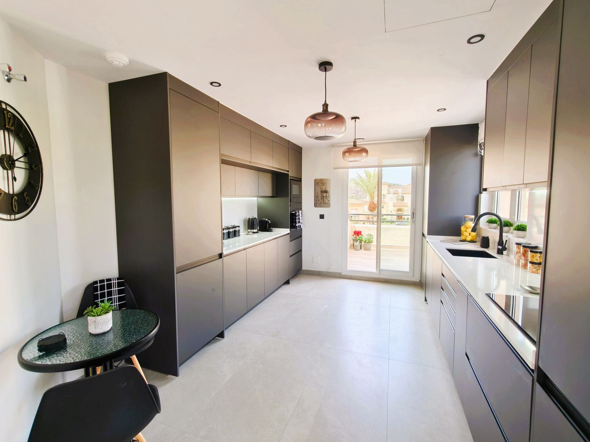 Se vende Ático Dúplex de 3 dormitorios en Costa Del Sol, Cadiz, España