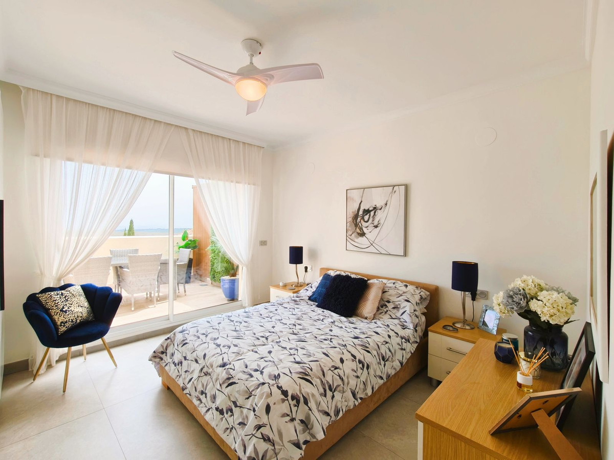 Se vende Ático Dúplex de 3 dormitorios en Costa Del Sol, Cadiz, España