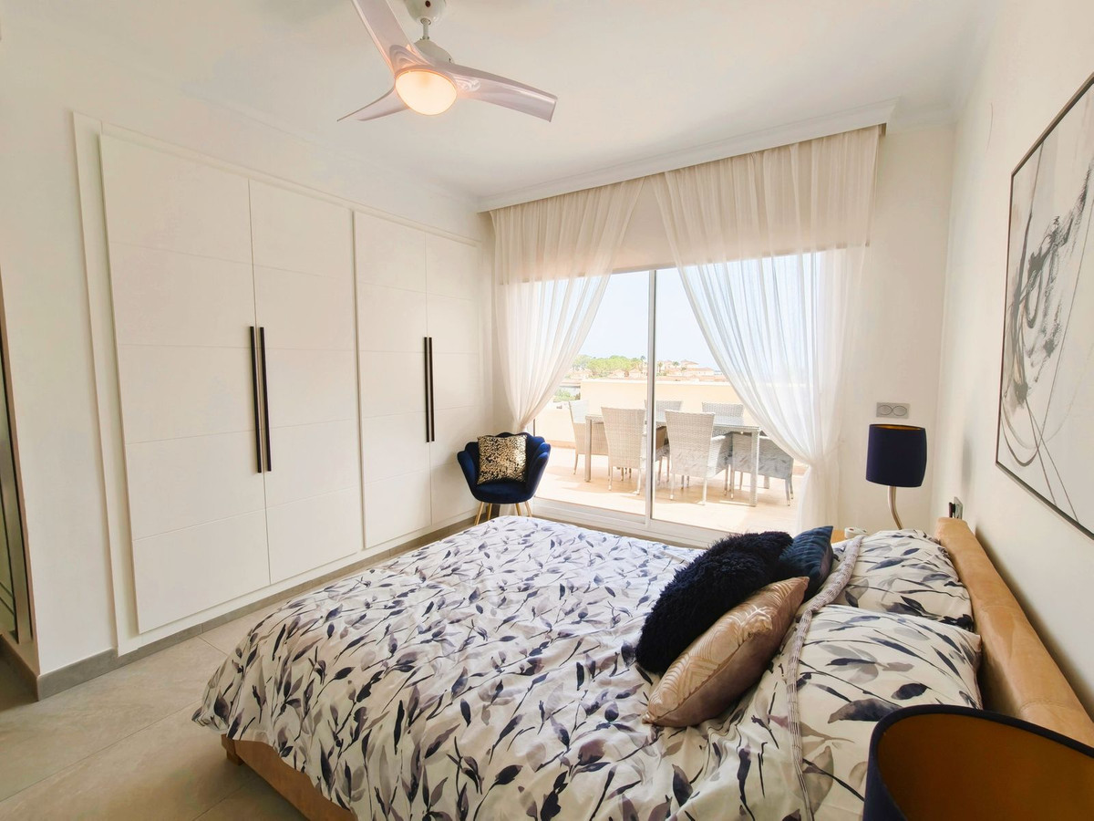 Se vende Ático Dúplex de 3 dormitorios en Costa Del Sol, Cadiz, España