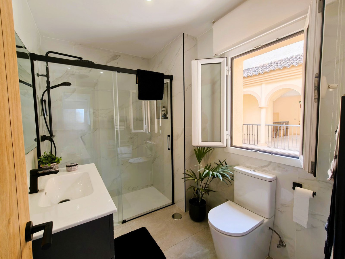 Se vende Ático Dúplex de 3 dormitorios en Costa Del Sol, Cadiz, España