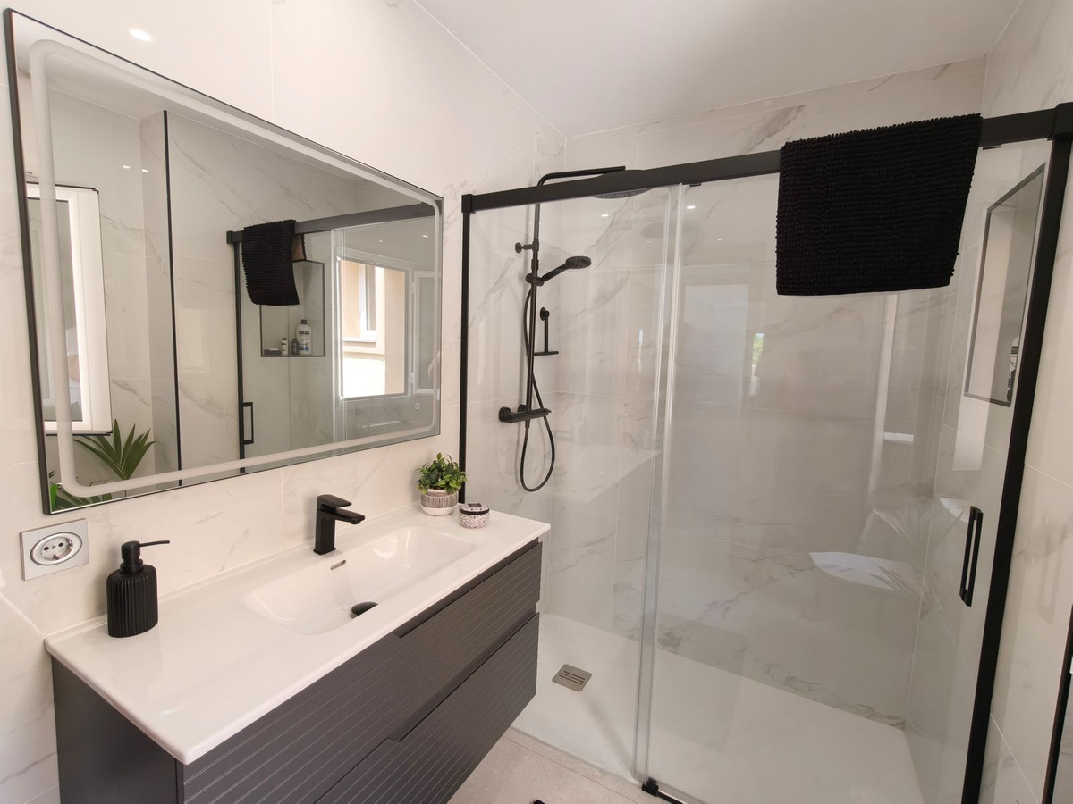 Se vende Ático Dúplex de 3 dormitorios en Costa Del Sol, Cadiz, España