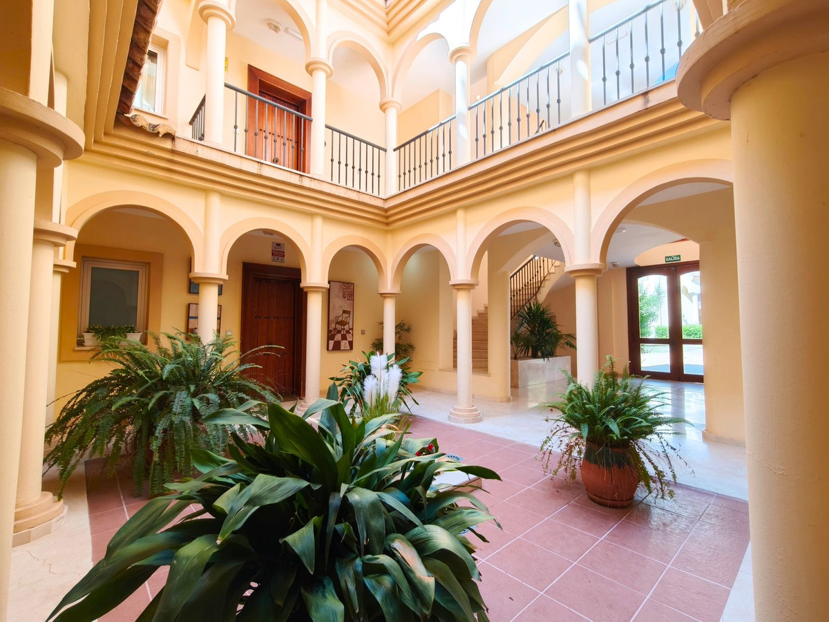 Se vende Ático Dúplex de 3 dormitorios en Costa Del Sol, Cadiz, España