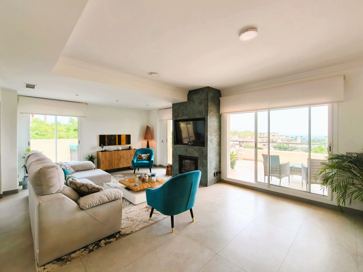 Se vende Ático Dúplex de 3 dormitorios en Costa Del Sol, Cadiz, España