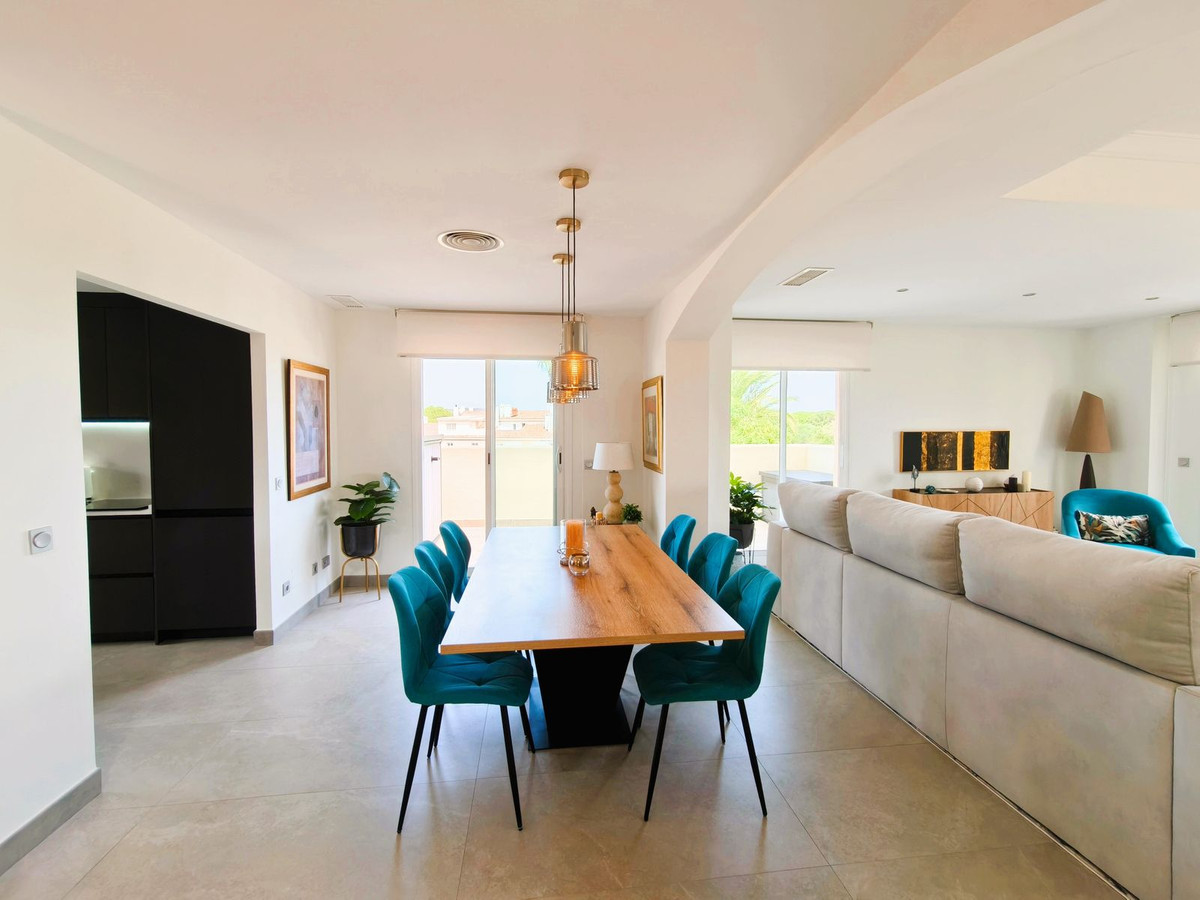 Se vende Ático Dúplex de 3 dormitorios en Costa Del Sol, Cadiz, España