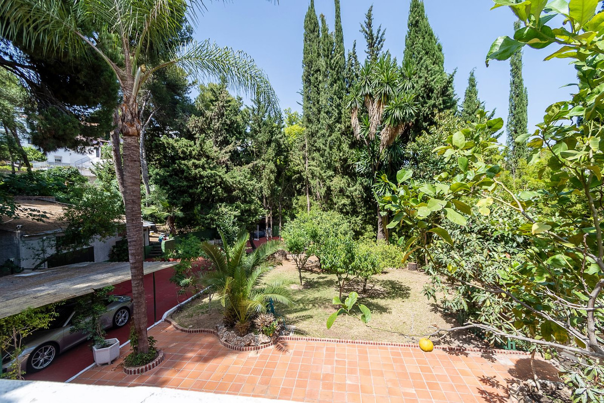 Se vende Villa - Chalet de 4 dormitorios en Costa Del Sol, Málaga, España