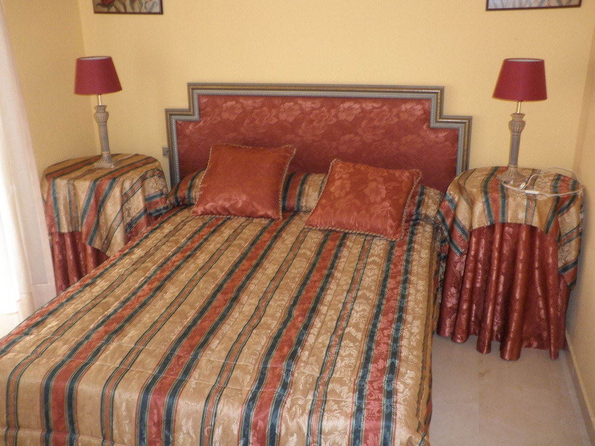 Se vende Adosada de 5 dormitorios en Costa Del Sol, Málaga, España
