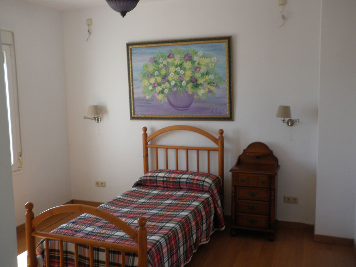 Se vende Adosada de 5 dormitorios en Costa Del Sol, Málaga, España