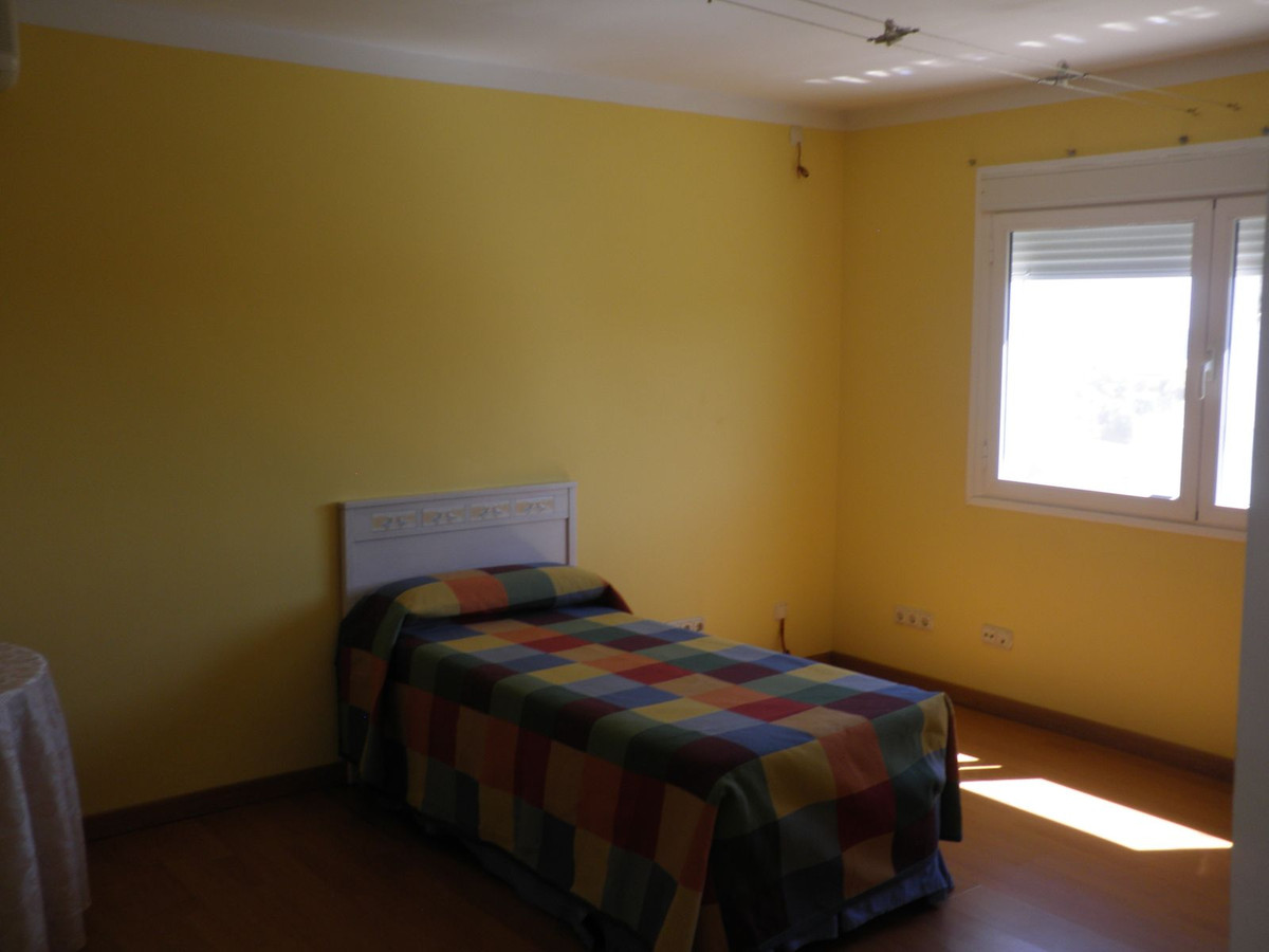 Se vende Adosada de 5 dormitorios en Costa Del Sol, Málaga, España