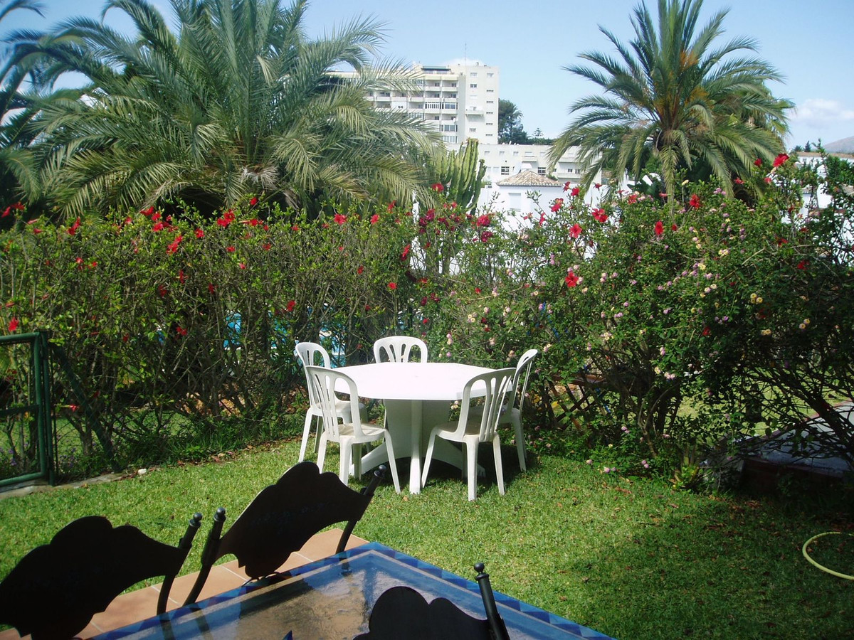 Se vende Adosada de 5 dormitorios en Costa Del Sol, Málaga, España