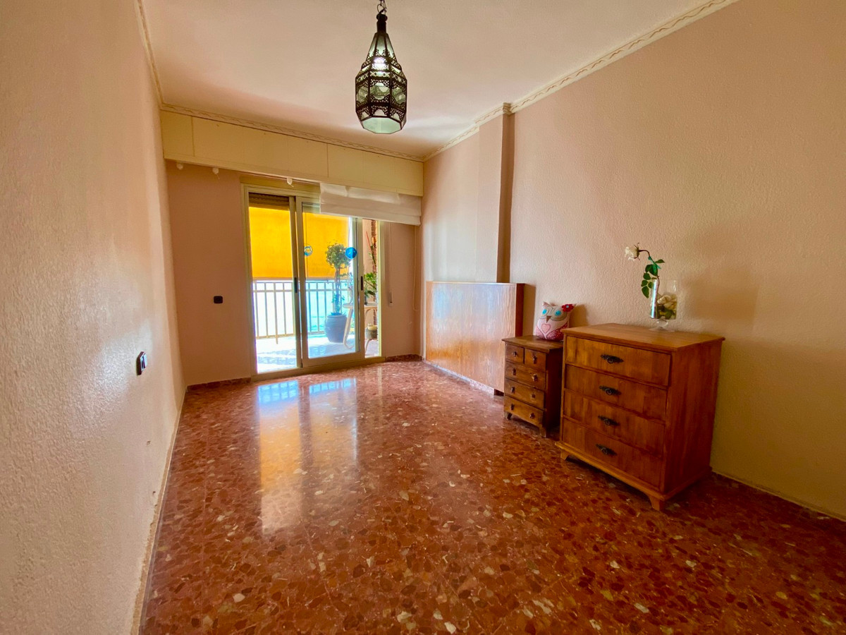 Se vende Apartamento Planta Media de 3 dormitorios en Costa Blanca, Alicante, España