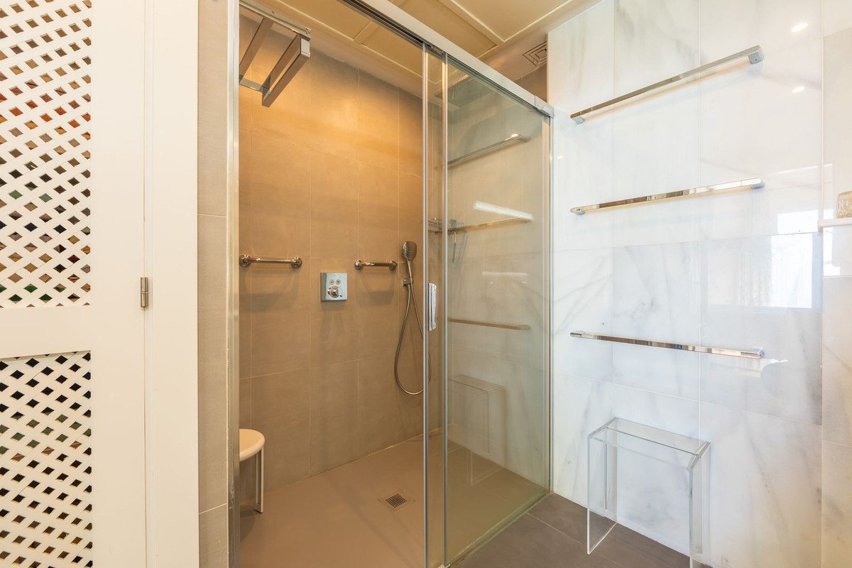 2 Bed Apartment for sale in Casares Playa Costa Del Sol, Málaga, Spain