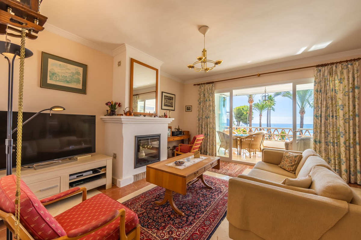 2 Bed Apartment for sale in Casares Playa Costa Del Sol, Málaga, Spain