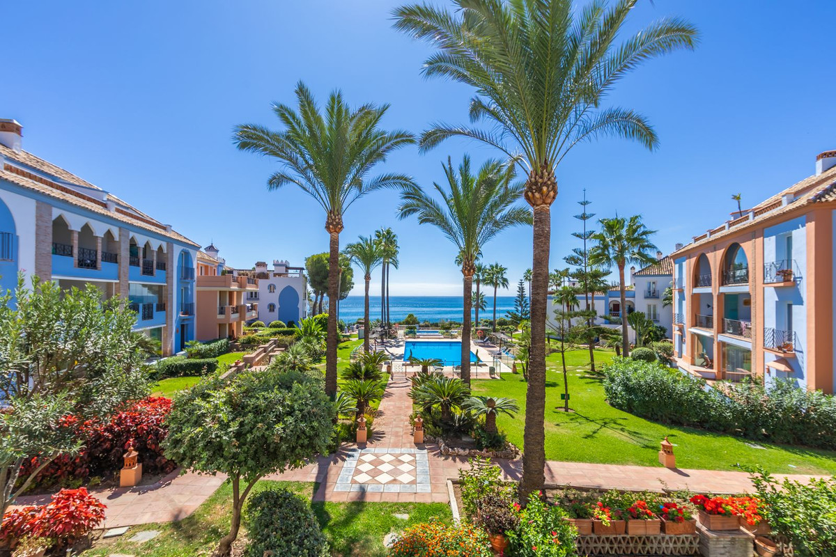 2 Bed Apartment for sale in Casares Playa Costa Del Sol, Málaga, Spain