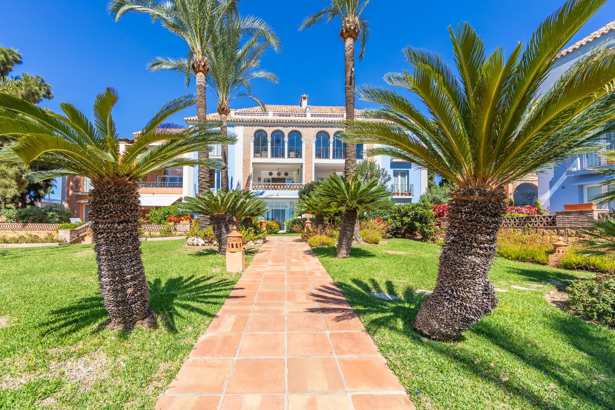 2 Bed Apartment for sale in Casares Playa Costa Del Sol, Málaga, Spain
