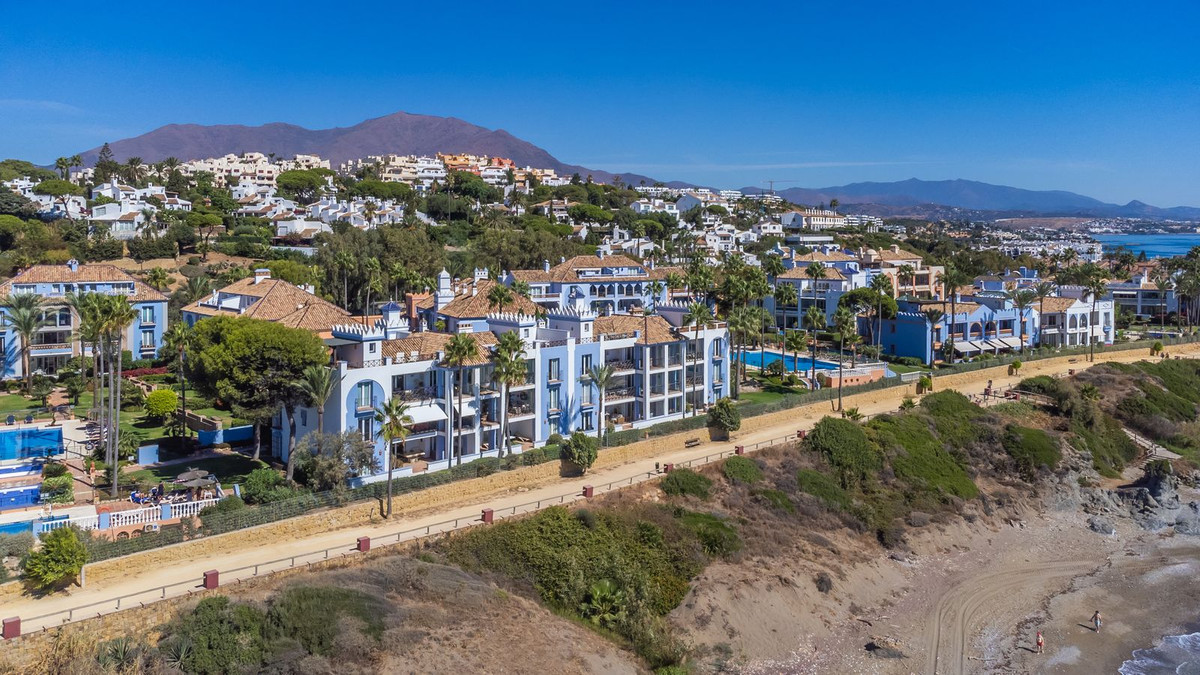2 Bed Apartment for sale in Casares Playa Costa Del Sol, Málaga, Spain