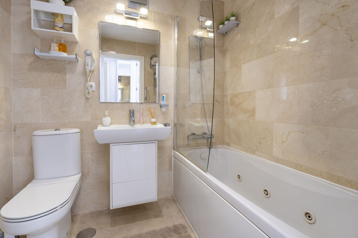 2 Bed Apartment for sale in La Cala De Mijas Costa Del Sol, Málaga, Spain