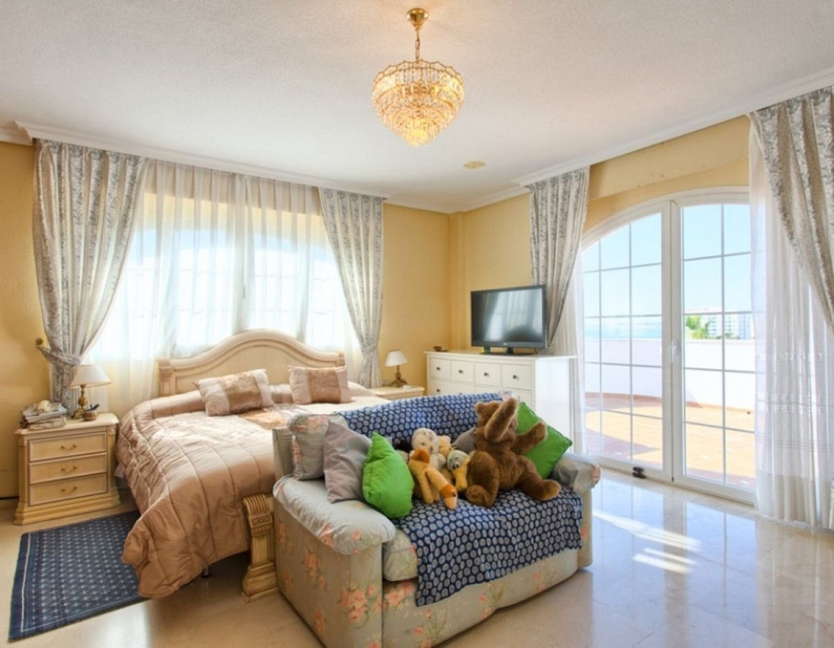 4 Bed Townhouse for sale in Torrequebrada Costa Del Sol, Málaga, Spain