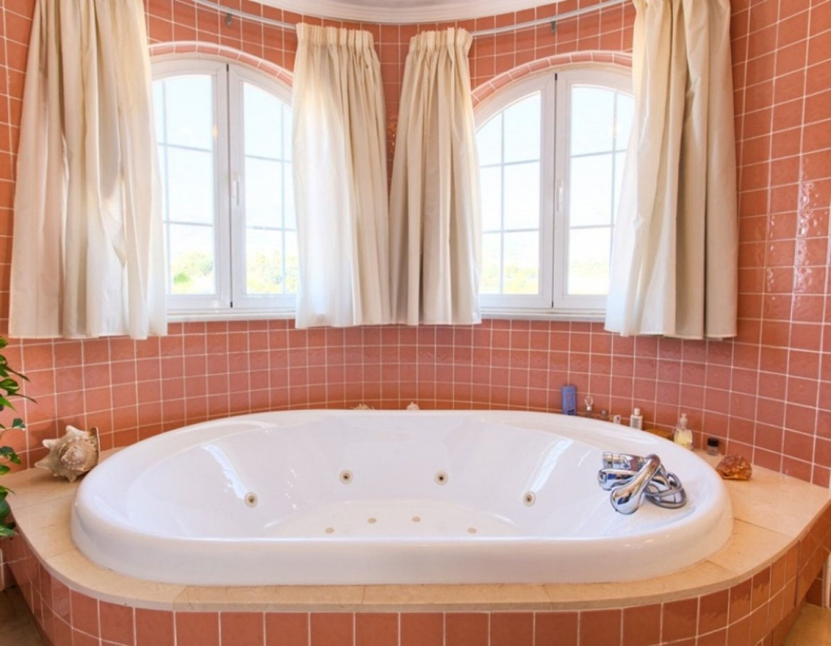 4 Bed Townhouse for sale in Torrequebrada Costa Del Sol, Málaga, Spain