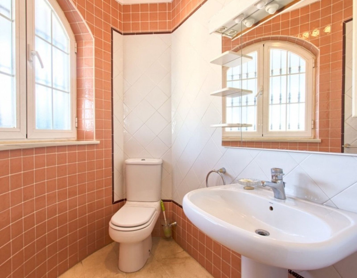 4 Bed Townhouse for sale in Torrequebrada Costa Del Sol, Málaga, Spain