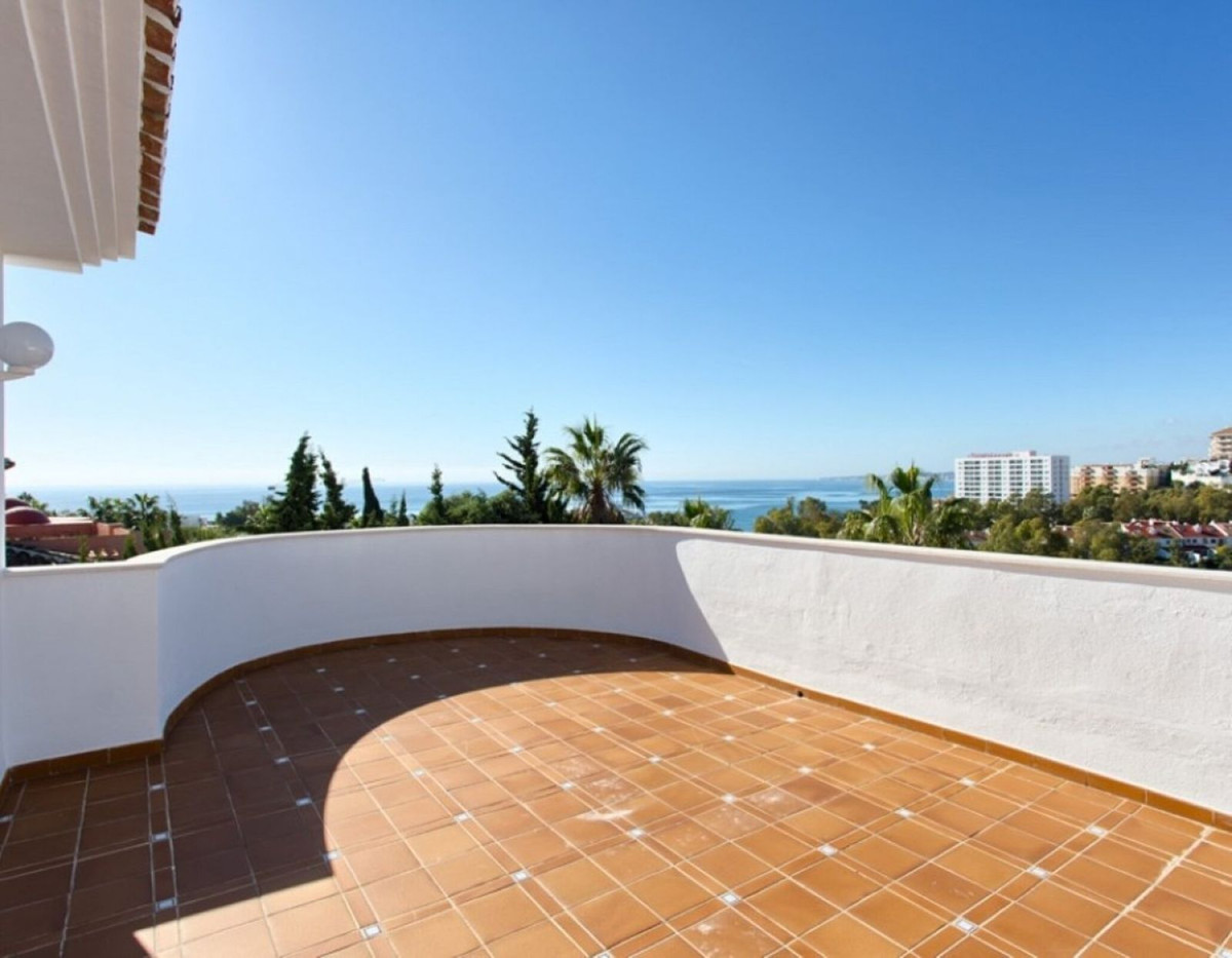 4 Bed Townhouse for sale in Torrequebrada Costa Del Sol, Málaga, Spain