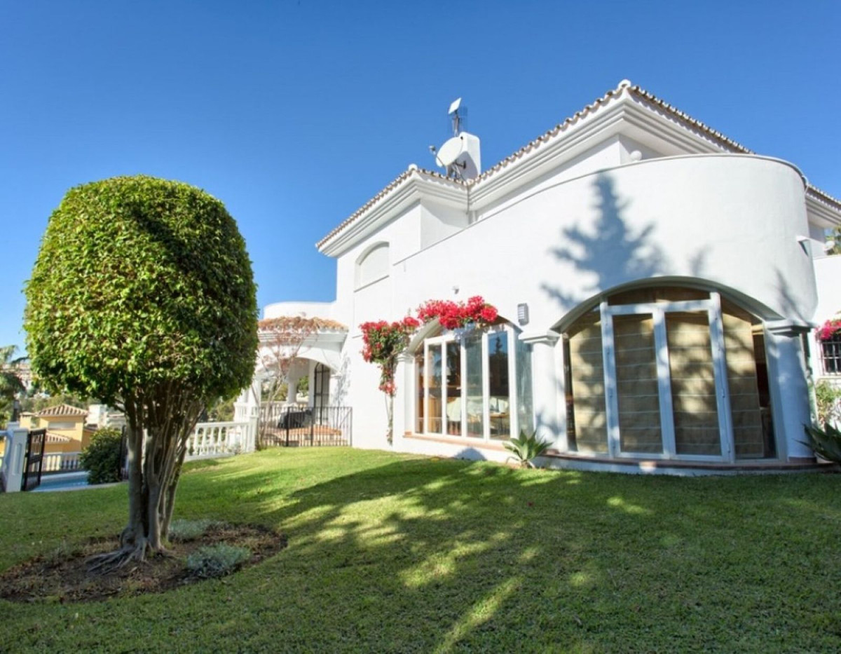 4 Bed Townhouse for sale in Torrequebrada Costa Del Sol, Málaga, Spain