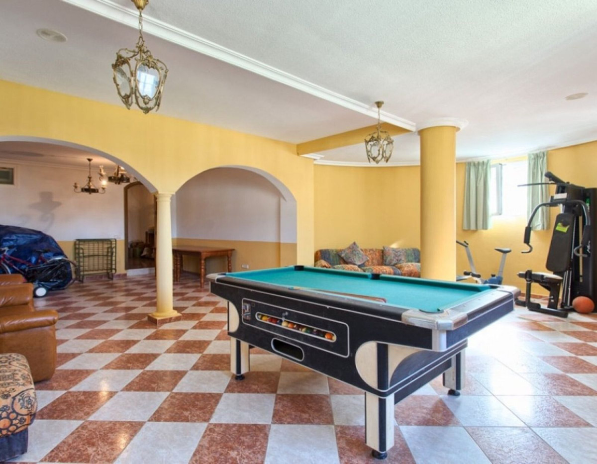4 Bed Townhouse for sale in Torrequebrada Costa Del Sol, Málaga, Spain