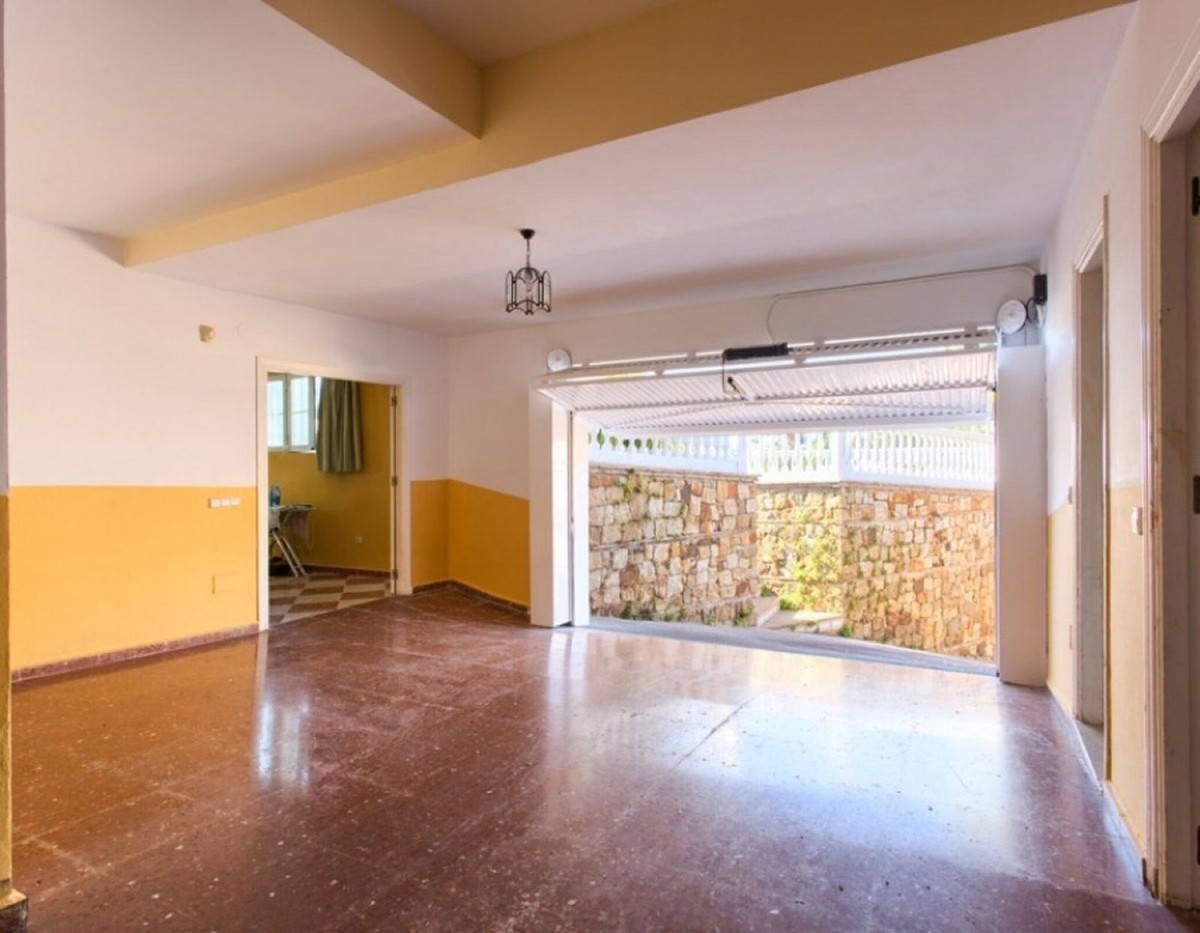 4 Bed Townhouse for sale in Torrequebrada Costa Del Sol, Málaga, Spain