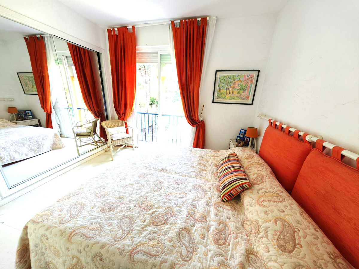Se vende Apartamento Planta Media de 2 dormitorios en Costa Del Sol, Málaga, España