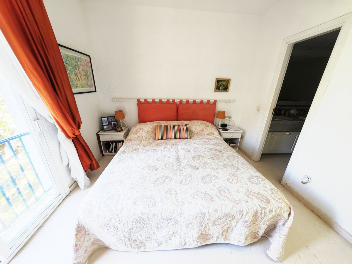 Se vende Apartamento Planta Media de 2 dormitorios en Costa Del Sol, Málaga, España