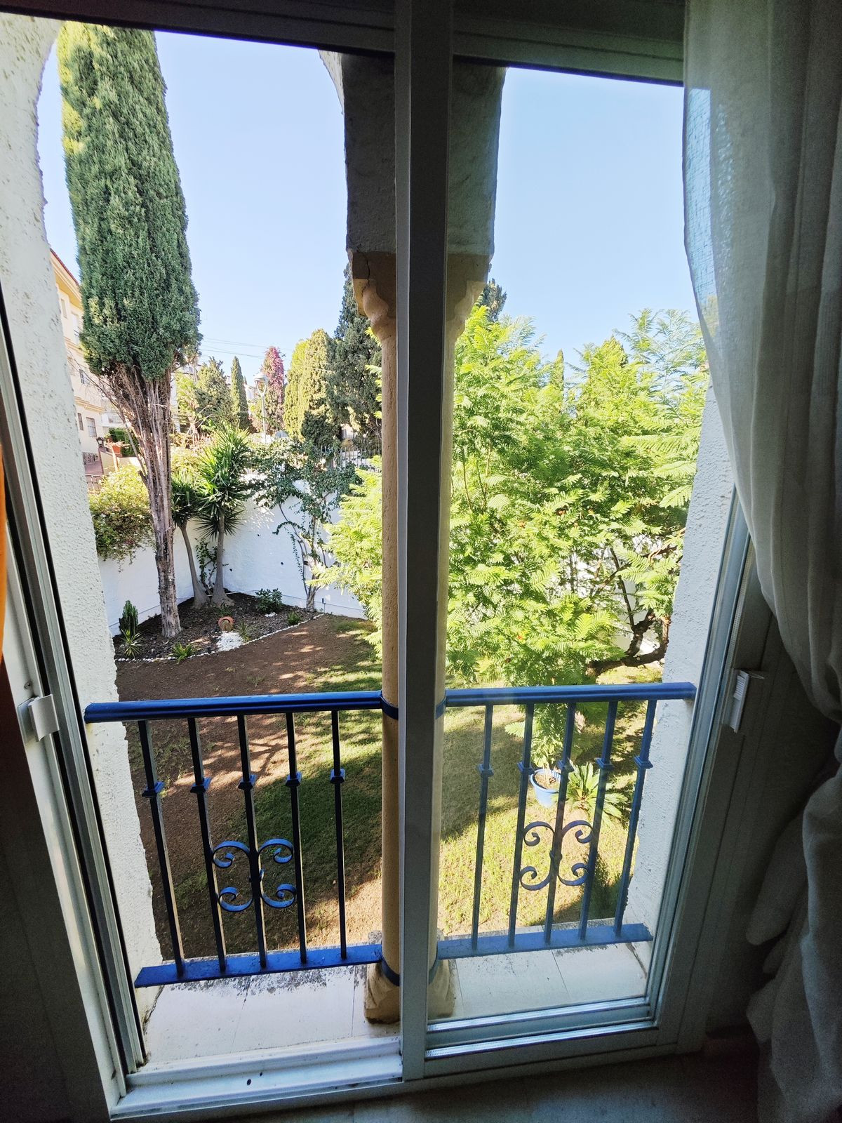 Se vende Apartamento Planta Media de 2 dormitorios en Costa Del Sol, Málaga, España